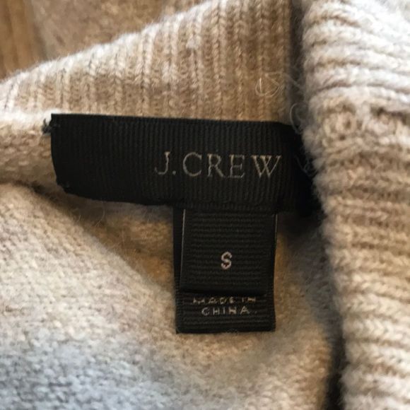 Cozy Beige Merino Alpaca Turtleneck Sweater - Picture 6 of 7